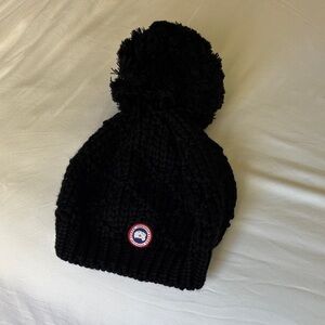 Canada Goose Black Knit Pom-Pom Hat